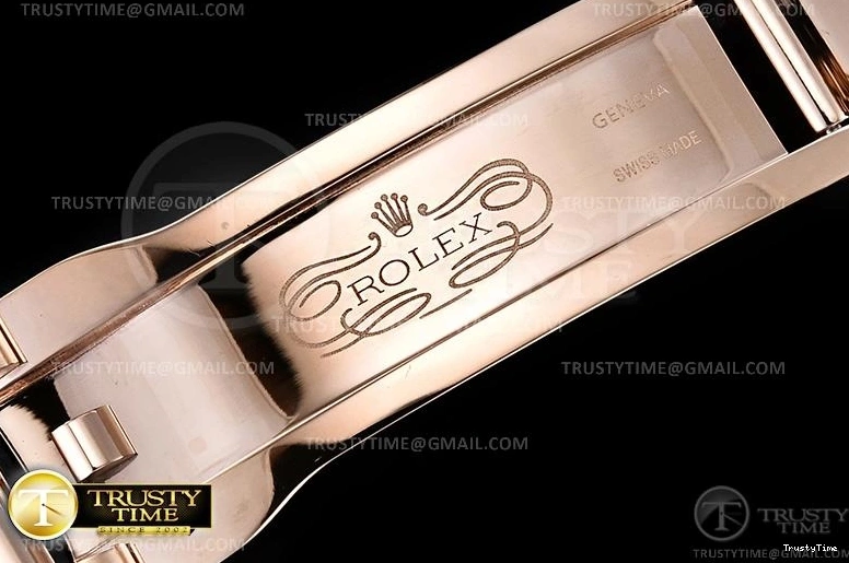 0423 RDD0223A – DayDate 36mm Packable 702